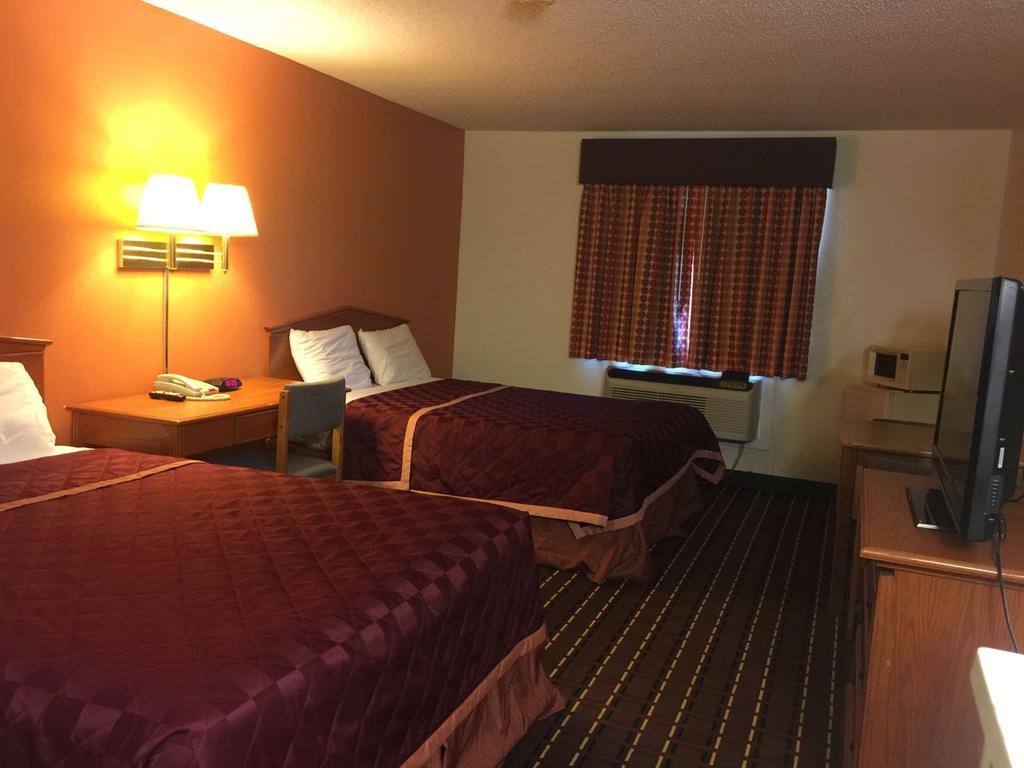 Texas Inn And Suites Lufkin Exterior photo